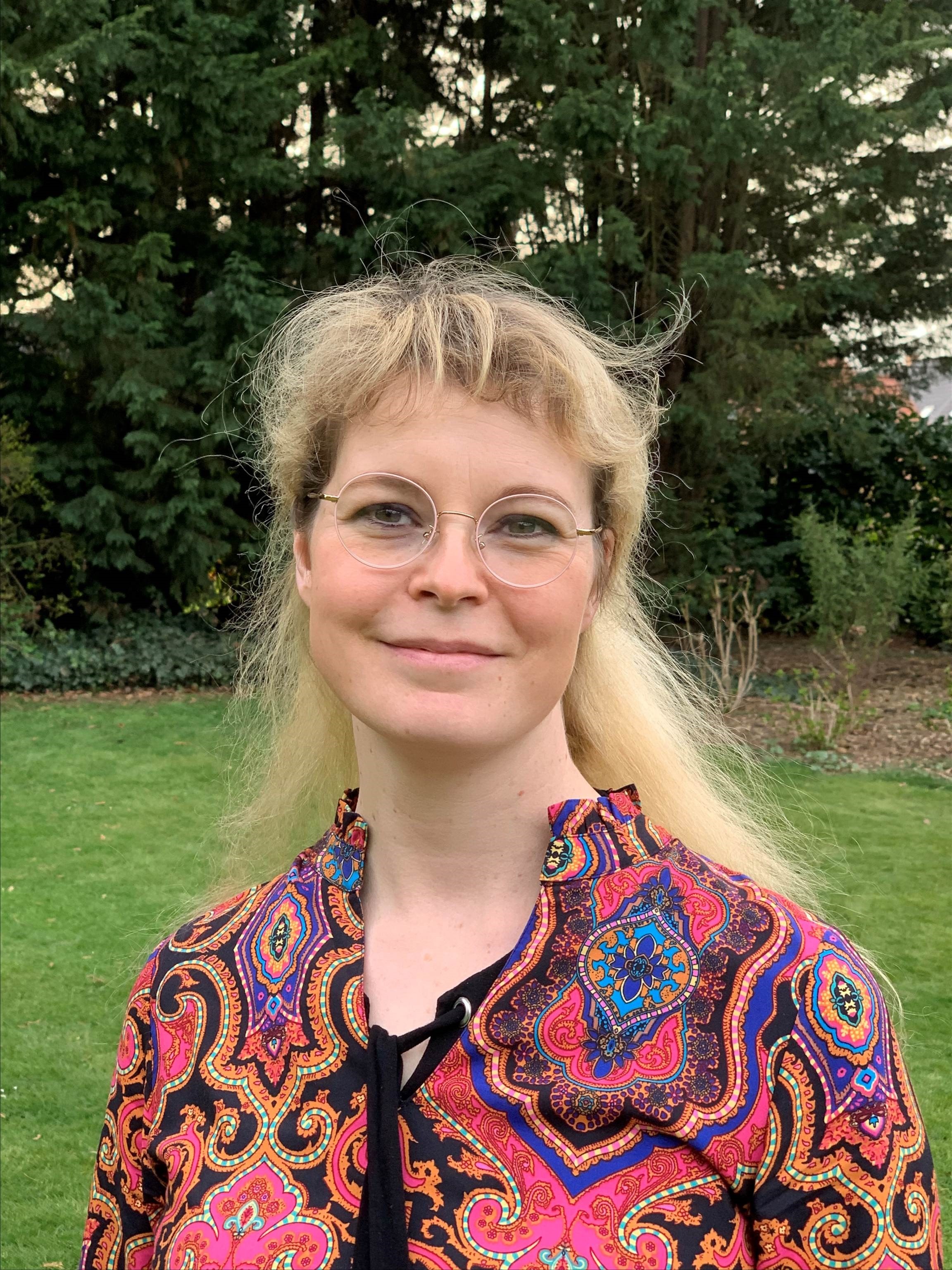 dr. Jacqueline Van De Walle